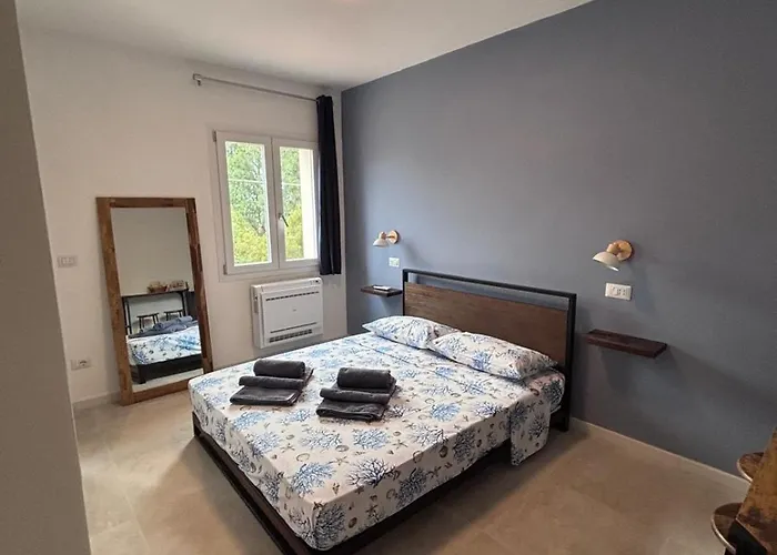 Guest house Del Lupo 3*